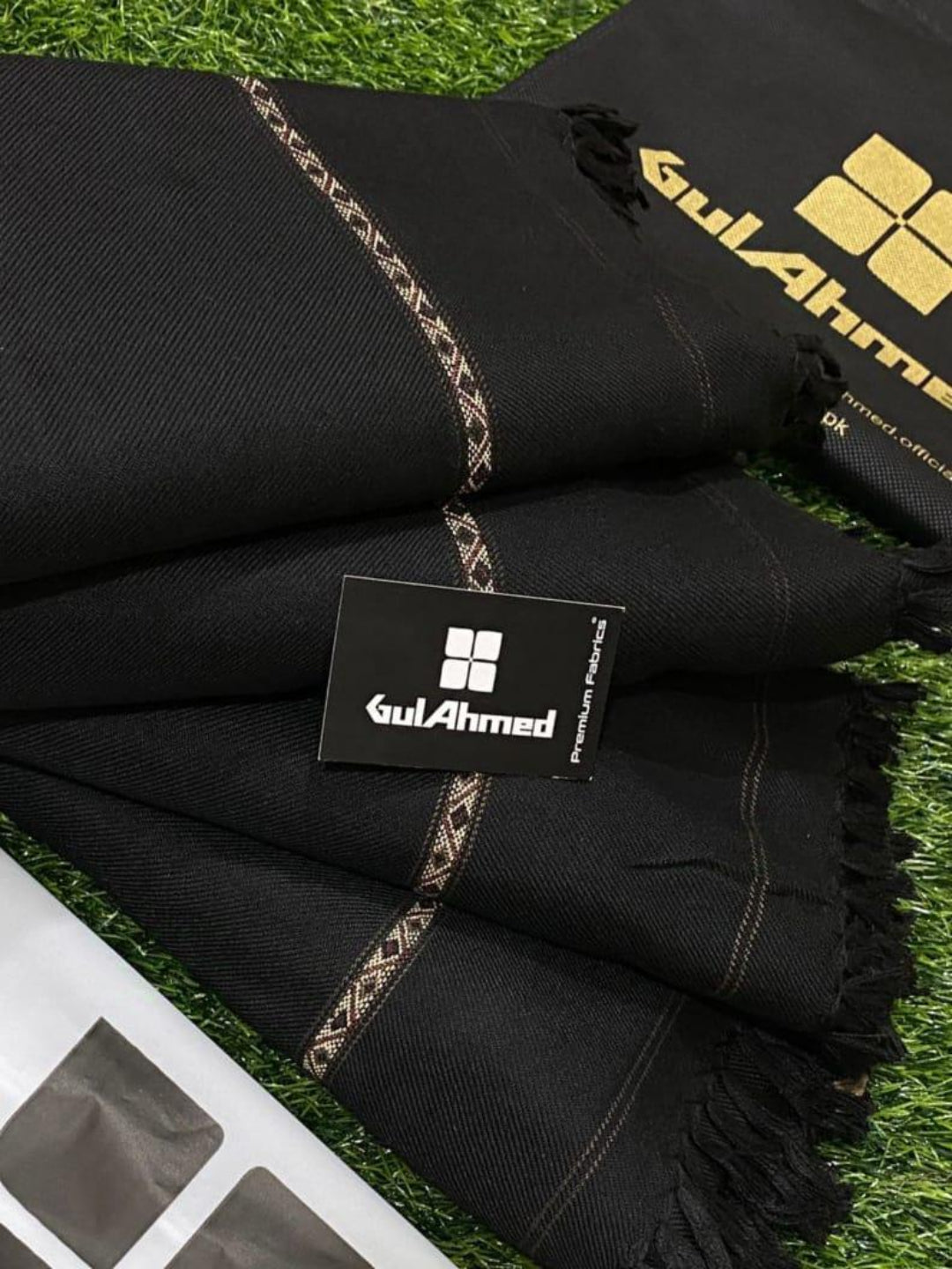 1 Pc Men's Wool Plain Shawl - Gul Ahmad Shawls