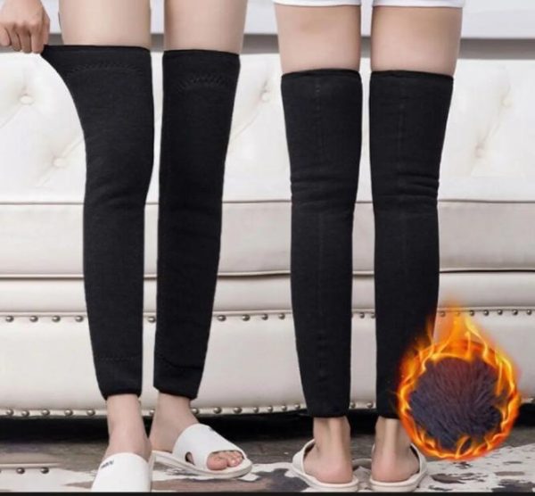 Unisex Wool Knee Length Leg Warmers – Plain Black, Comfortable & Stylish Winter Wear
